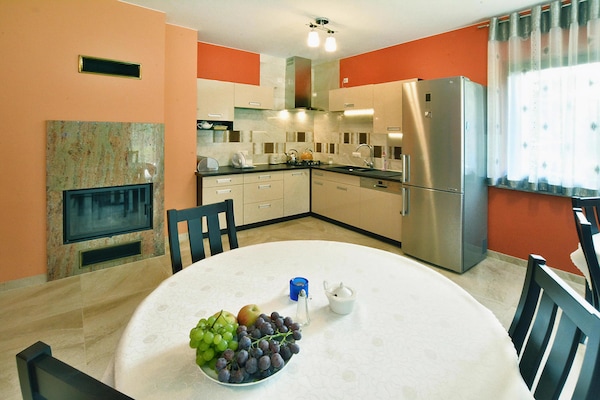 Foto van Villa in Mielno bij Strand - Vakantiehuis in Mielno - DiningRoom