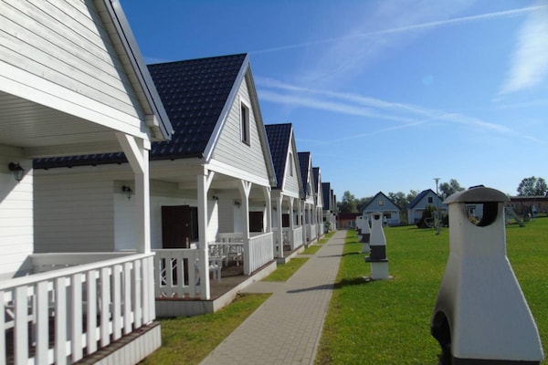 Foto van Comfortabele vakantiehuizen, dichtbij de zee - Vakantiehuis in Ustronie Morskie - ExteriorSummer