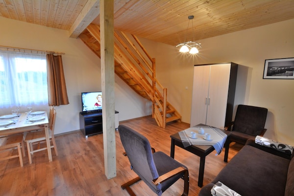 Foto van Comfortabele vakantiehuizen, dichtbij de zee - Vakantiehuis in Ustronie Morskie - LivingRoom