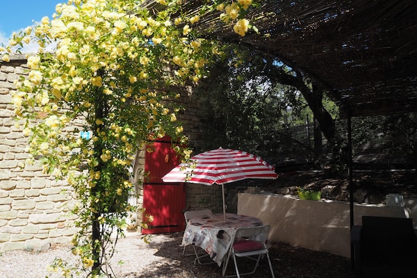 Foto van Chalet bij Mont Ventoux met Uitzicht - Vakantiehuis in Bédoin - TerraceBalcony