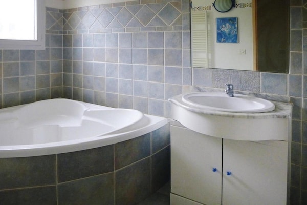 Foto van Gezellig vakantiehuis met zwembad, Vernègues - Vakantiehuis in Vernègues - BathRoom