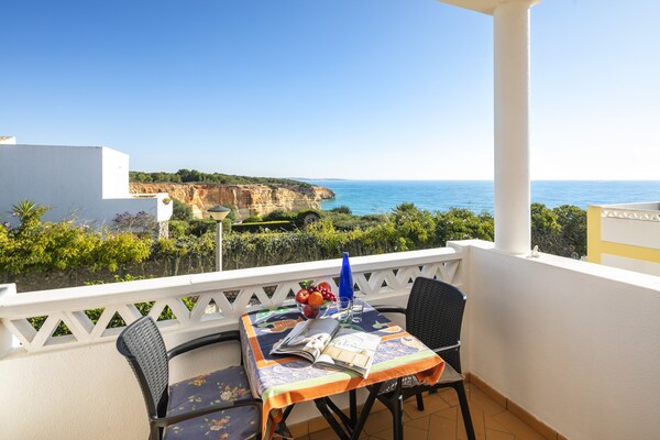 Foto van Vakantiehuis met terras, zeezicht - Vakantiehuis in Benagil - TerraceBalcony