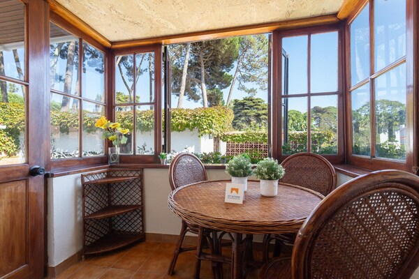 Foto van Privéverblijf in Sintra met bar en tuin - Vakantiehuis in Colares - TerraceBalcony