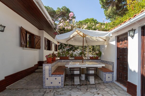 Foto van Privéverblijf in Sintra met bar en tuin - Vakantiehuis in Colares - TerraceBalcony