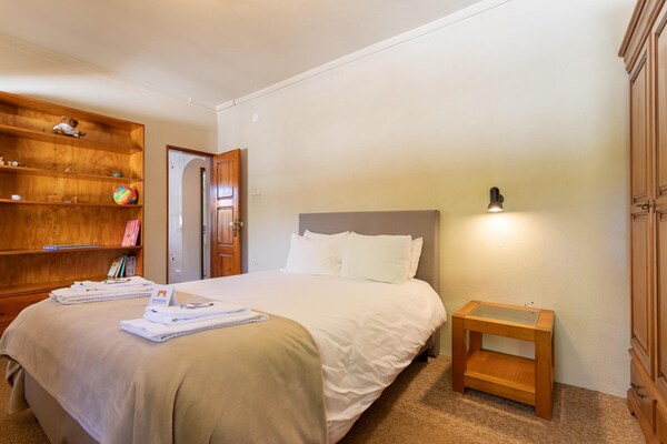 Foto van Privéverblijf in Sintra met bar en tuin - Vakantiehuis in Colares - BedRoom
