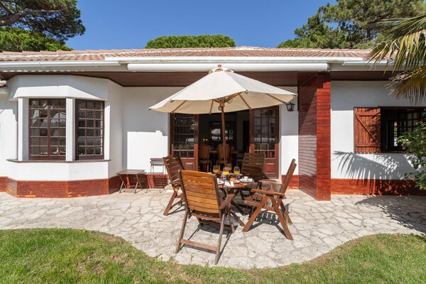 Foto van Privéverblijf in Sintra met bar en tuin - Vakantiehuis in Colares - ExteriorSummer
