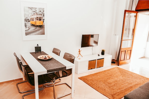 Foto van 1-slaapkamerappartement in de buurt van Jeronimos - Vakantiehuis in Lisboa ciudad - DiningRoom