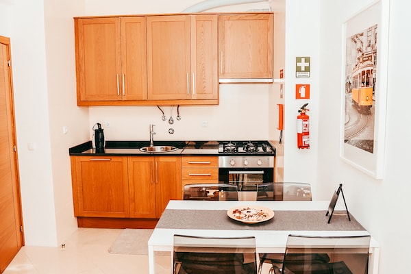 Foto van 1-slaapkamerappartement in de buurt van Jeronimos - Vakantiehuis in Lisboa ciudad - Kitchen