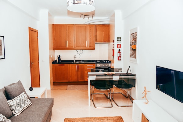 Foto van 1-slaapkamerappartement in de buurt van Jeronimos - Vakantiehuis in Lisboa ciudad - Kitchen