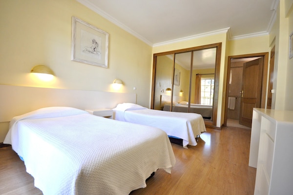 Foto van Villa in Vilamoura bij Falésia Strand - Vakantiehuis in Quarteira - BedRoom