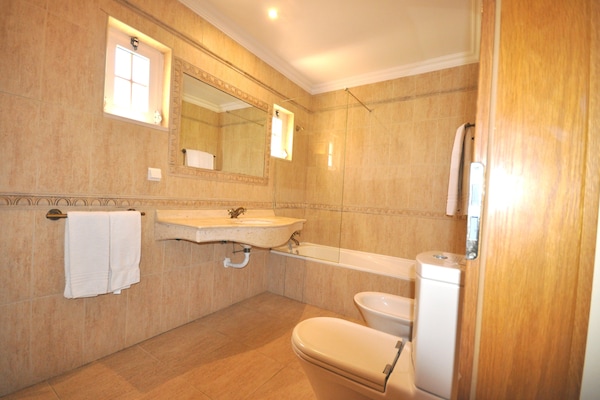 Foto van Villa in Vilamoura bij Falésia Strand - Vakantiehuis in Quarteira - BathRoom
