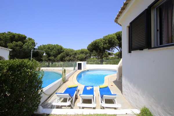 Foto van Villa in rustieke stijl met prive zwembad - Vakantiehuis in Vilamoura - PoolOfHouse