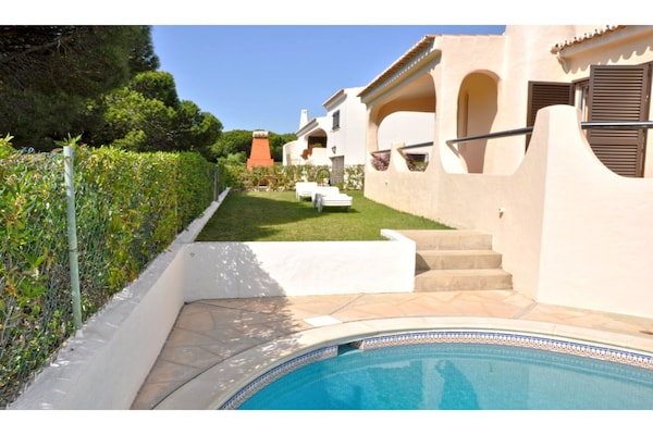 Foto van Villa in rustieke stijl met prive zwembad - Vakantiehuis in Vilamoura - PoolOfHouse
