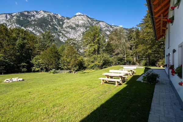 Foto van The Woodland Nook Apartments Bohinj - Two Bedroom Apartment with Balcony - Outdoor