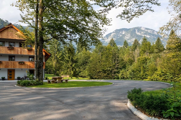 Foto van The Woodland Nook Apartments Bohinj - Two Bedroom Apartment with Balcony - Outdoor