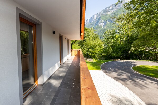 Foto van The Woodland Nook Apartments Bohinj - Two Bedroom Apartment with Balcony - Outdoor