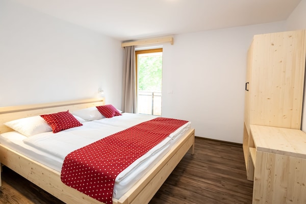 Foto van The Woodland Nook Apartments Bohinj - Two Bedroom Apartment with Balcony - BedRoom