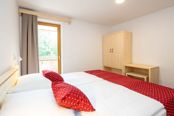 Foto van The Woodland Nook Apartments Bohinj - Two Bedroom Apartment with Balcony - BedRoom