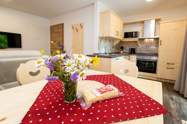 Foto van The Woodland Nook Apartments Bohinj - Two Bedroom Apartment with Balcony - BedRoom