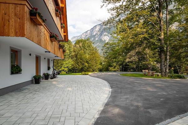 Foto van The Woodland Nook Apartments Bohinj - Standard Two Bedroom Apartment with Balcony - Outdoor