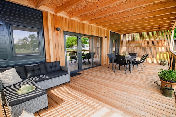 Foto van Three Bedroom Mobile Home 15/015 - Vakantiehuis in Catez ob Savi - DiningRoom