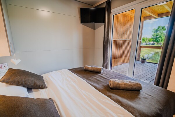 Foto van Three Bedroom Mobile Home 15/021 - Vakantiehuis in Catez ob Savi - BedRoom