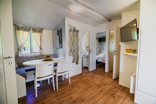 Foto van Three Bedroom Mobile Home with Lake View (owner 2) - Outdoor