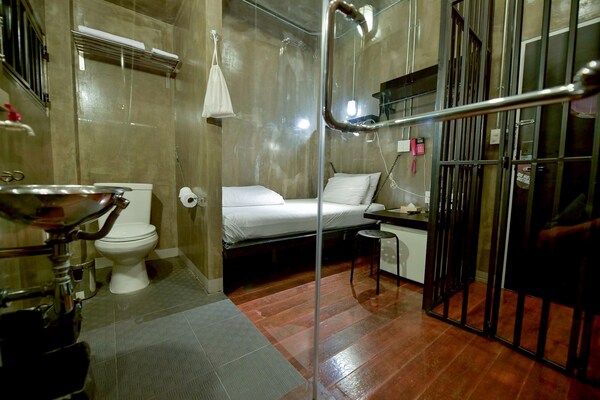 Foto van Premier Deluxe Comfort | Modern & Relaxing - Vakantiehuis in Bangkok - BedRoom