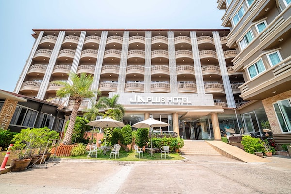 Foto van Thailand Triple Suite | Ruim groepsverblijf - Vakantiehuis in Pattaya - ExteriorSummer