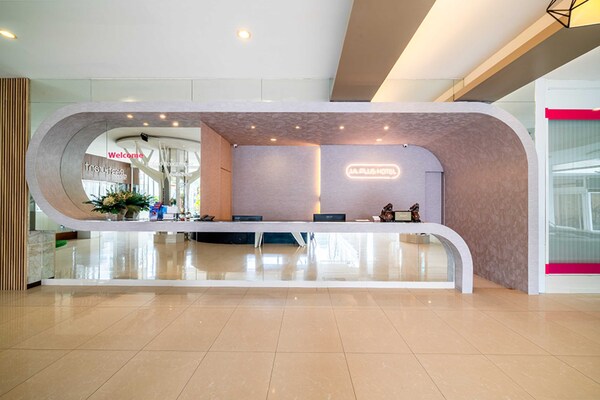 Foto van Thailand Triple Suite | Ruim groepsverblijf - Vakantiehuis in Pattaya - HallReception