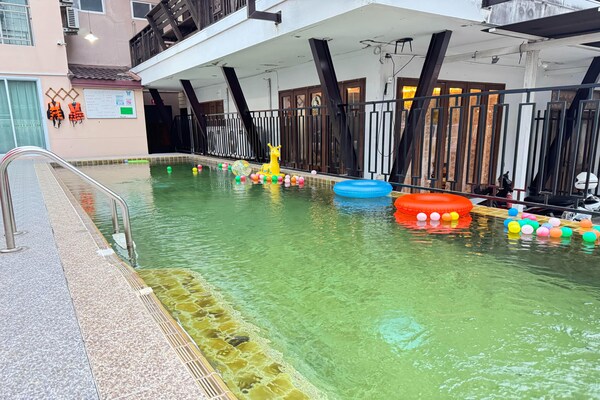 Foto van Sociale gemengde slaapzaal | Budget comfort optie - Vakantiehuis in Chiang Mai - PoolOfHouse