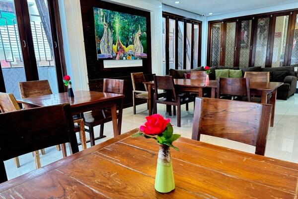 Foto van Sociale gemengde slaapzaal | Budget comfort optie - Vakantiehuis in Chiang Mai - HallReception