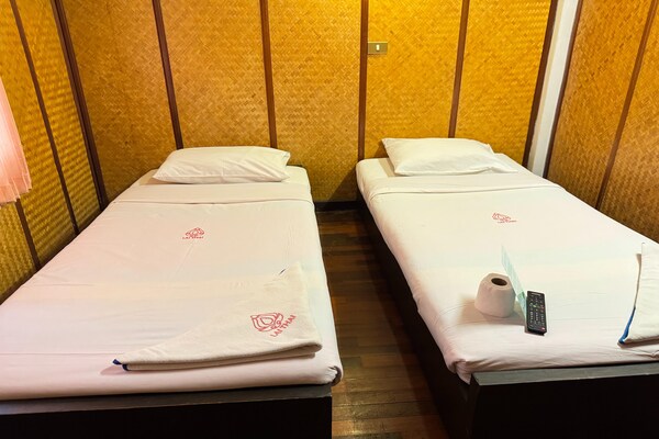 Foto van Privékamer met twee eenperso| Eenvoudig en schoon - BedRoom