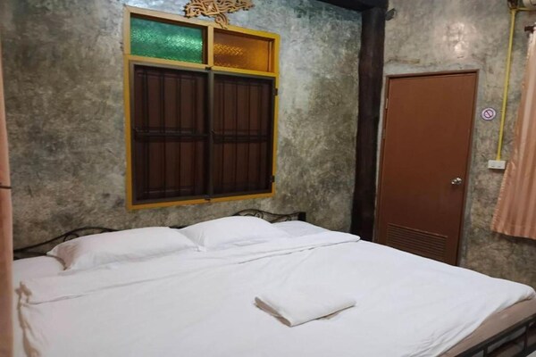 Foto van Privé DBL-retraite|Gedeelde badkamer rustige sfeer - BedRoom