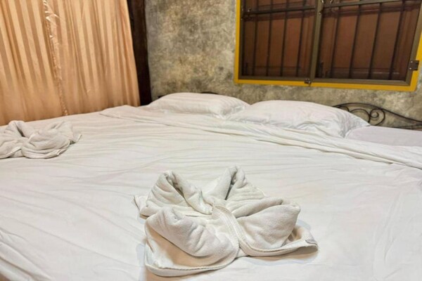 Foto van Privé DBL-retraite|Gedeelde badkamer rustige sfeer - BedRoom