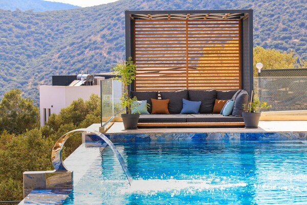 Foto van Villa in Kalkan met zwembad - Vakantiehuis in Kalkan - Untagged