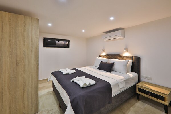 Foto van Villa in Kalkan met zwembad - Vakantiehuis in Kalkan - Untagged