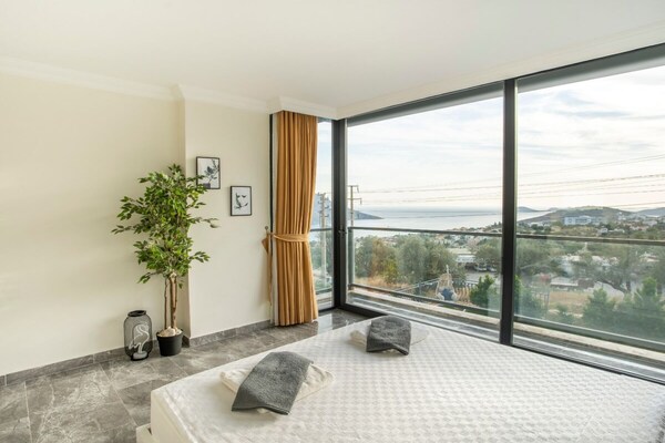 Foto van Villa in Kalkan met zwembad - Vakantiehuis in Kalkan - Untagged