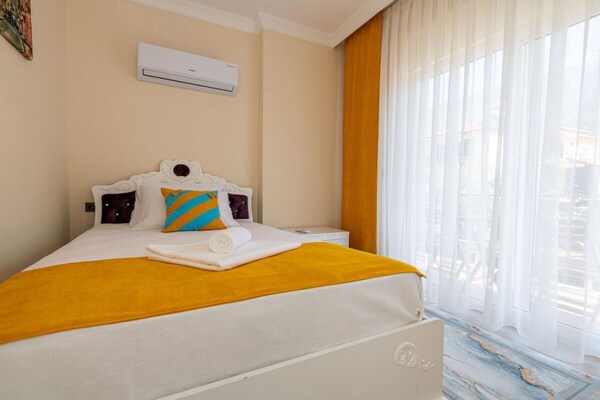 Foto van Villa in Fethiye met zwembad - Vakantiehuis in Fethiye - Untagged