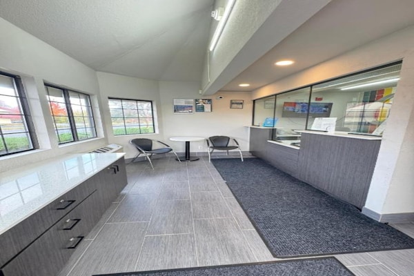 Foto van 1 tweepersoonsbed | Toegankelijk voor mindervaliden | Badkuip, NSMK - HallReception