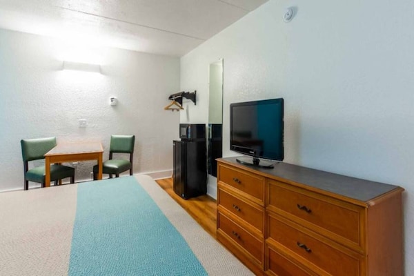 Foto van Kingsize bed | Smk | North Little Rock - Vakantiehuis in North Little Rock - BedRoom