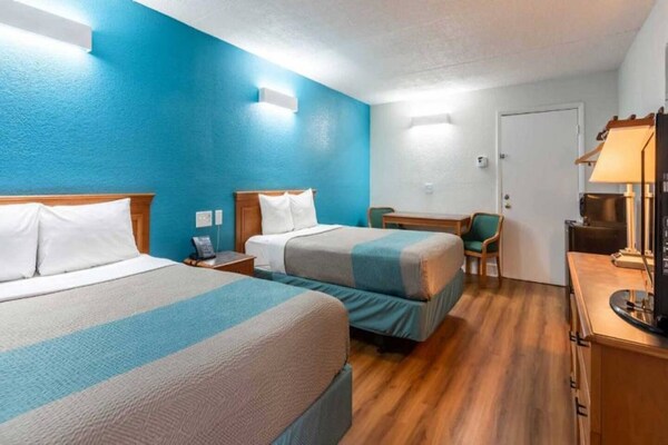 Foto van 2 bedden | Mobiele toegang | NSMK | Microkoelkast - Vakantiehuis in North Little Rock - BedRoom