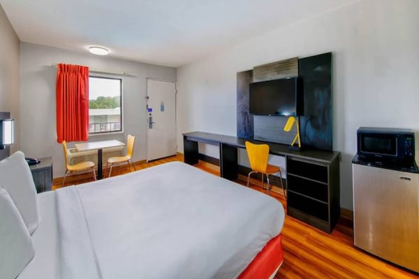 Foto van 1 tweepersoonsbed (queensize) | Rookvrij - Vakantiehuis in Gainesville - BedRoom