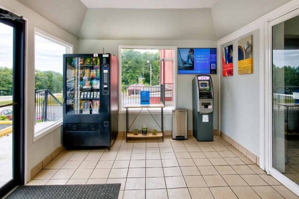 Foto van 1 tweepersoonsbed (queensize) | Rookvrij - Vakantiehuis in Gainesville - FloorPlan