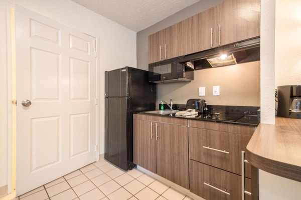 Foto van 1 tweepersoonsbed (queensize) | Niet roken - Vakantiehuis in Duluth - Facilities