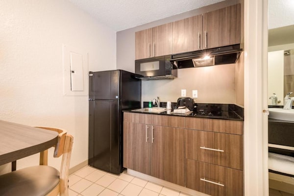 Foto van 1 tweepersoonsbed (queensize) | Niet roken - Vakantiehuis in Duluth - Facilities