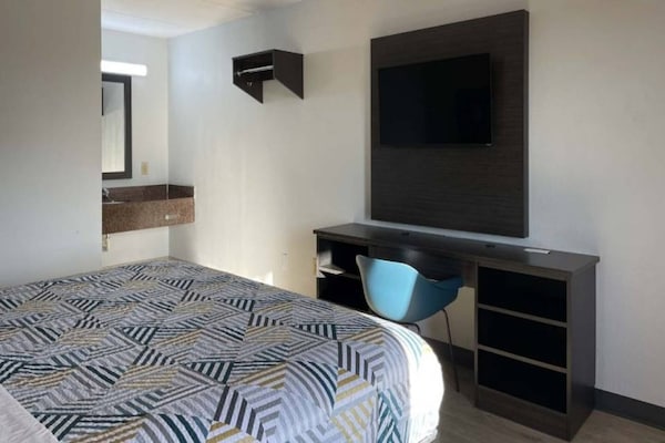 Foto van 1 kingsize bed | Nsmk, Micfridge - Vakantiehuis in Stockbridge - BedRoom