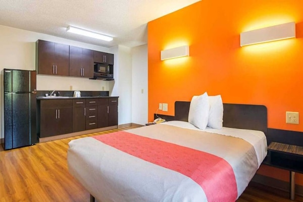 Foto van 1 kingsize bed | Roken toegestaan, koelkast aanwezig - BedRoom