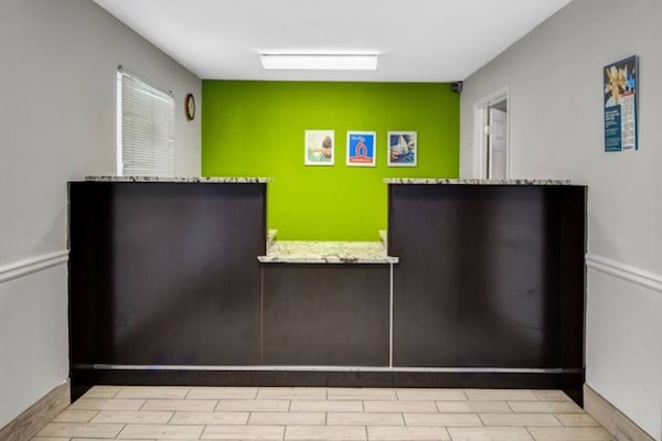 Foto van 1 kingsize bed | Rookvrij - Vakantiehuis in CHAMBLEE - FloorPlan