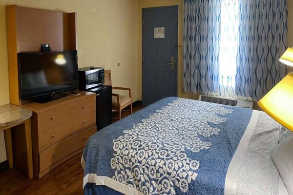 Foto van 1 Kingsize Bed | Niet-roken - Vakantiehuis in Savannah GA - BedRoom